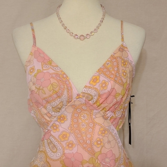 ‼️3 for $60‼️ 3rd+Malt Pink Floral Patterned Cut-out Sides Open Back Maxi Dress - Picture 5 of 12